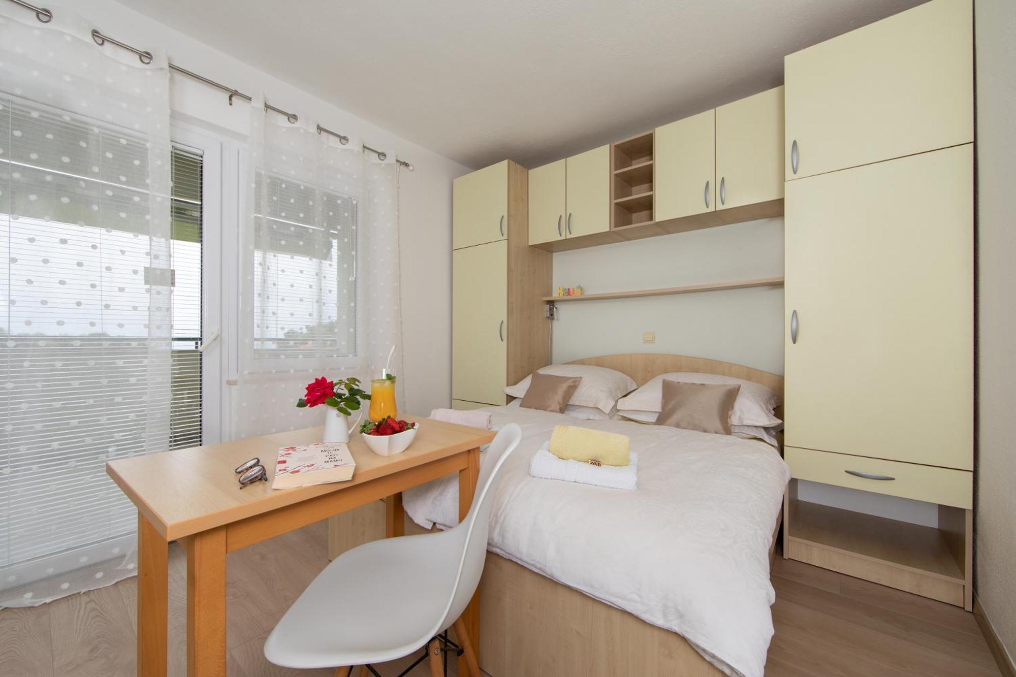Rooms & Apartments Villa Anka Tučepi Extérieur photo