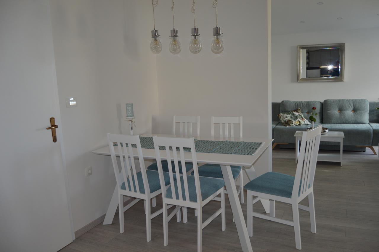 Rooms & Apartments Villa Anka Tučepi Extérieur photo